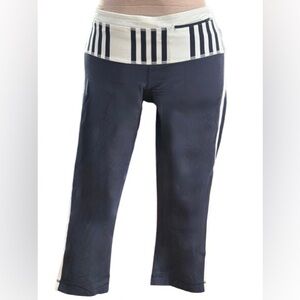 Lululemon Inkwell Ocean Stripe Proceed With Speed Crop; sz 8